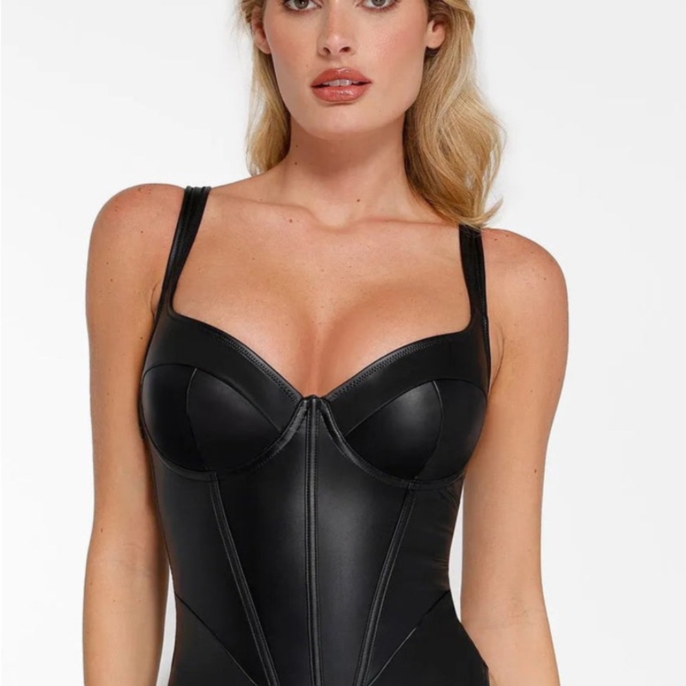 Chic Black Faux Leather Bustier